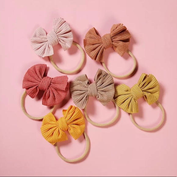 New Set of 3 Baby/Toddler set of Bows - Picture 2 of 3